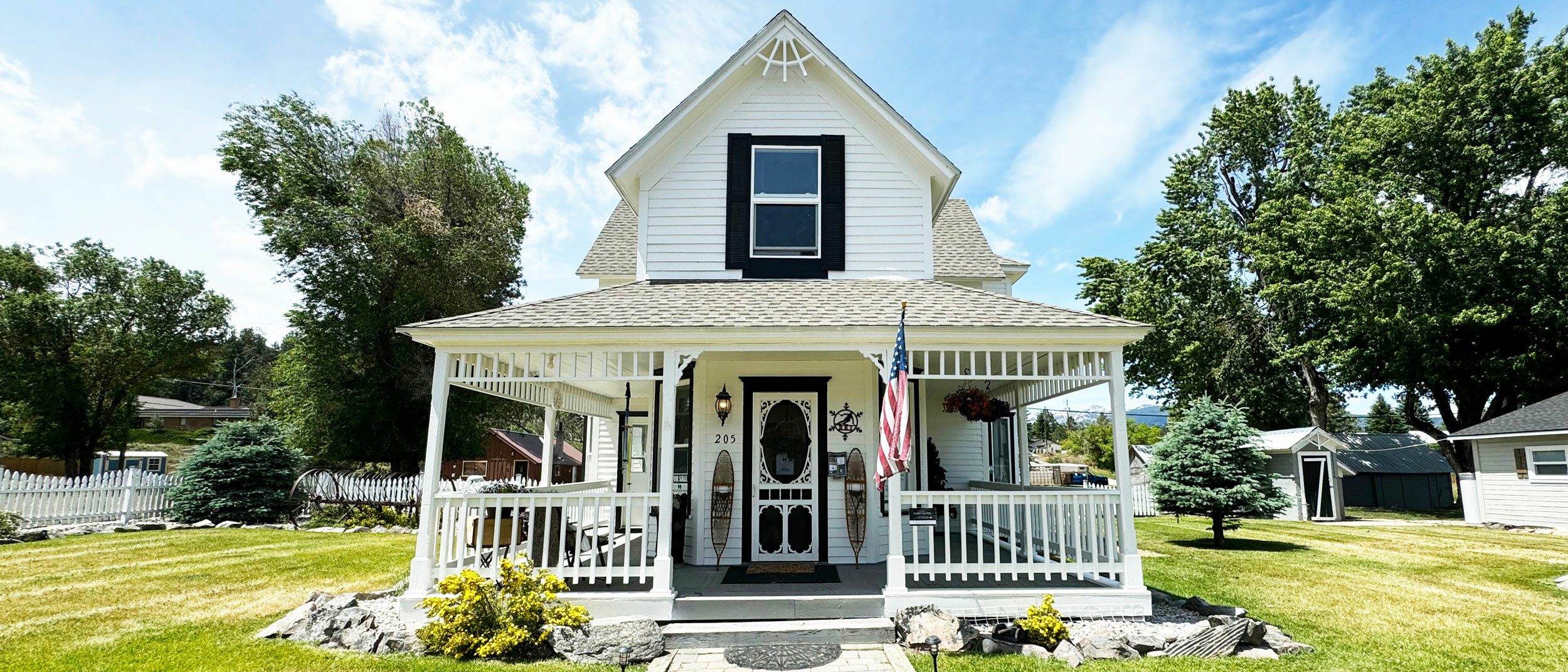 Property Photo: 205 S Main Street MT 59829