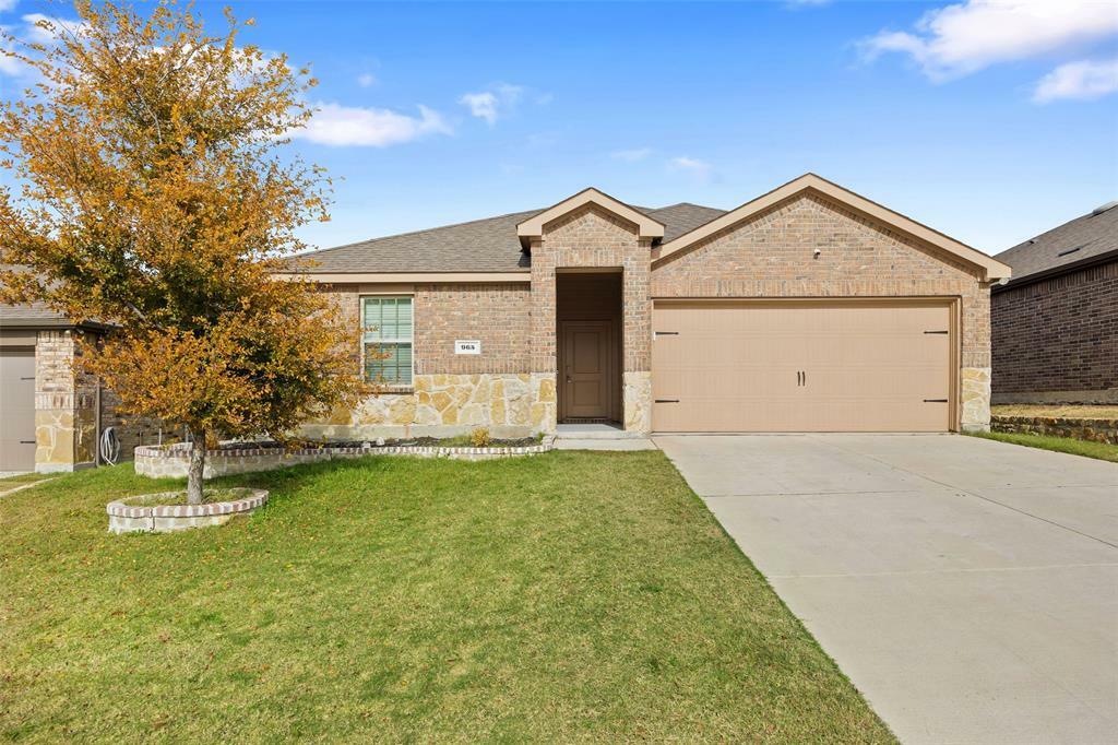 Property Photo:  965 English Drive  TX 76227 