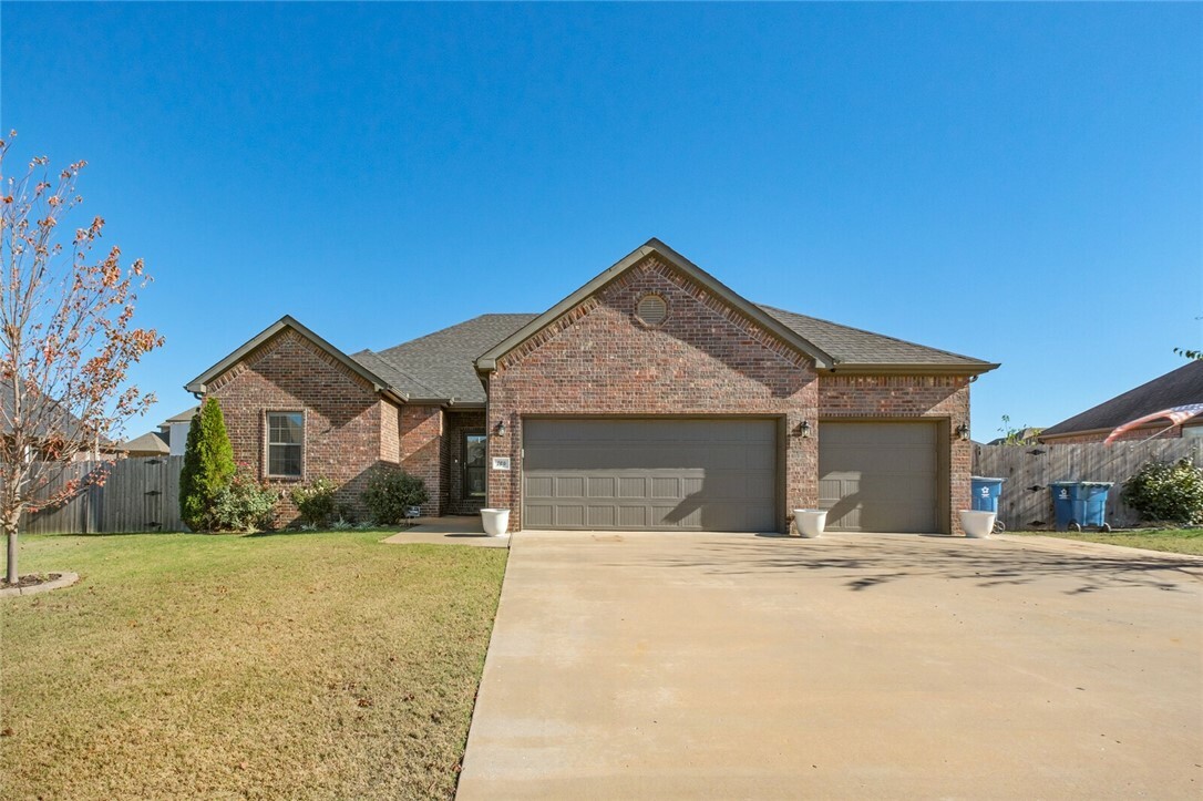 Property Photo:  760 Douglas Street  AR 72751 