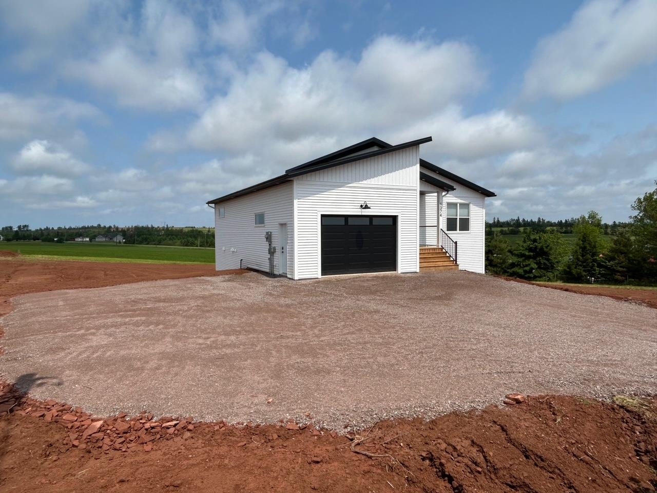 Property Photo: 1374 Kingston Road PE C0A 1H0