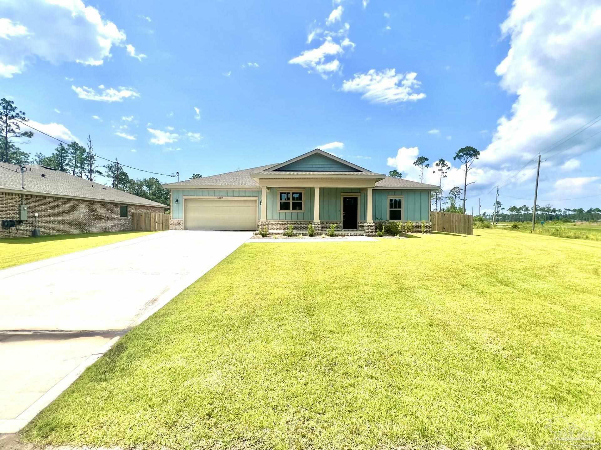 Property Photo: 6607 Rocky Shores Rd FL 32583