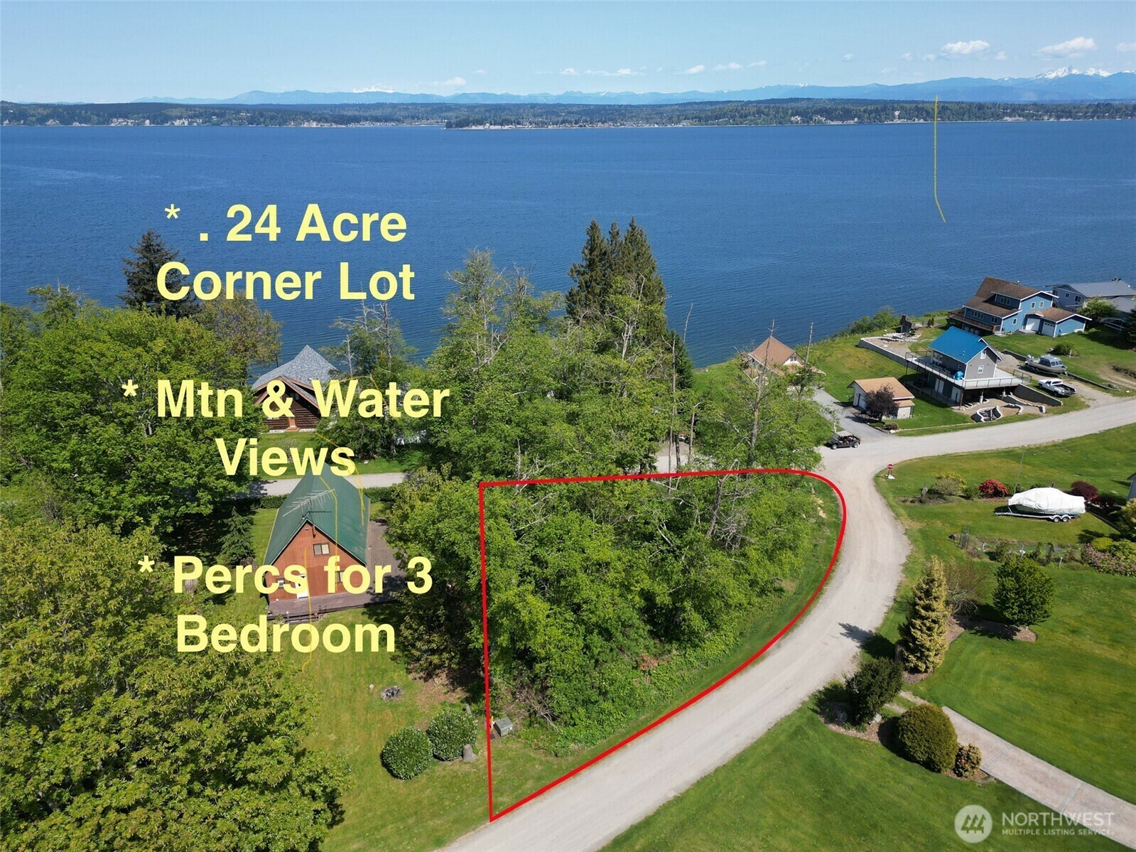 Property Photo:  54  A Saratoga Drive  WA 98206 
