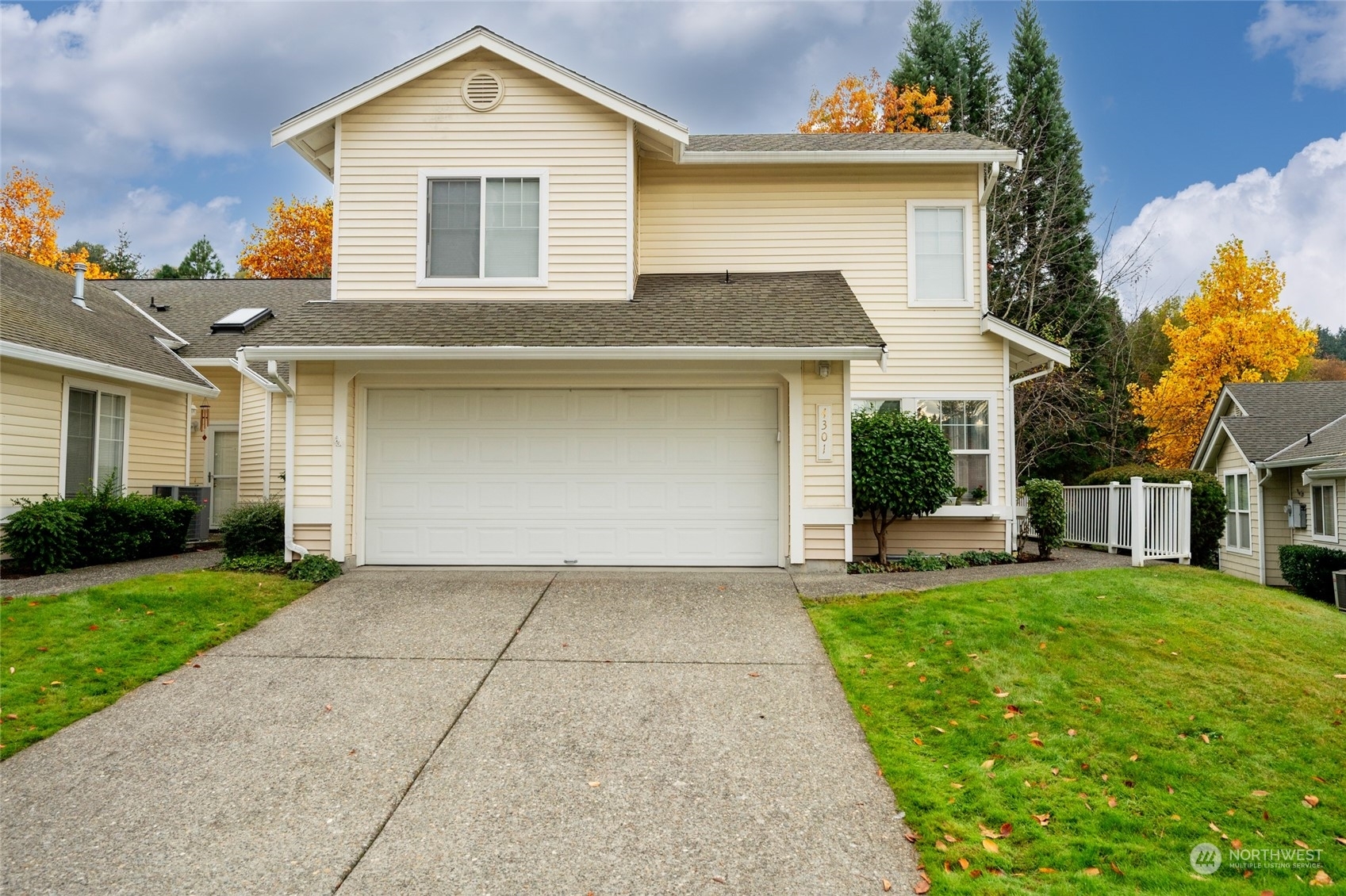 Property Photo:  4301 S 220th Place  WA 98032 