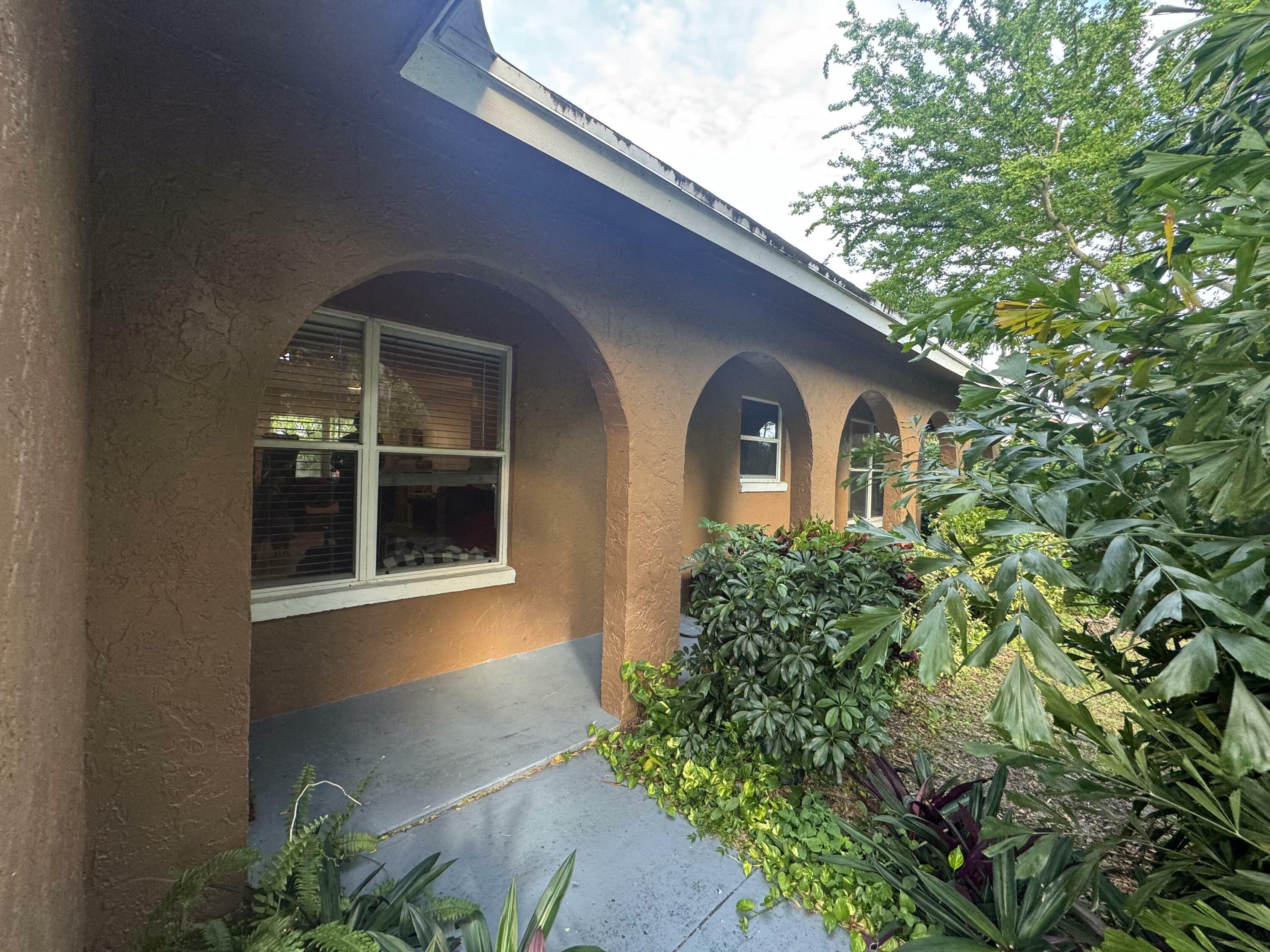 Property Photo:  230 Ross Drive  FL 33445 