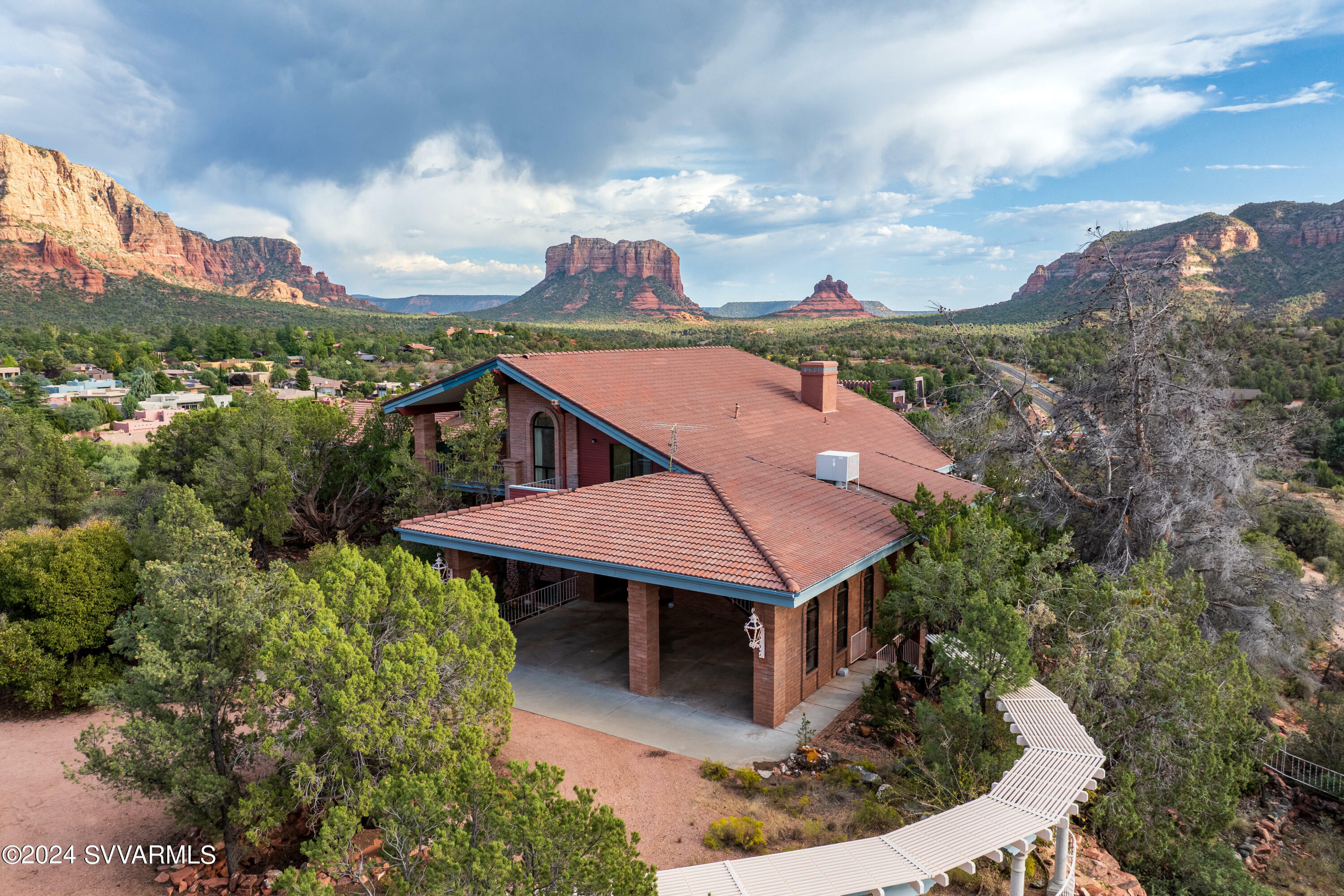Property Photo: 2856 State Route 179 AZ 86336
