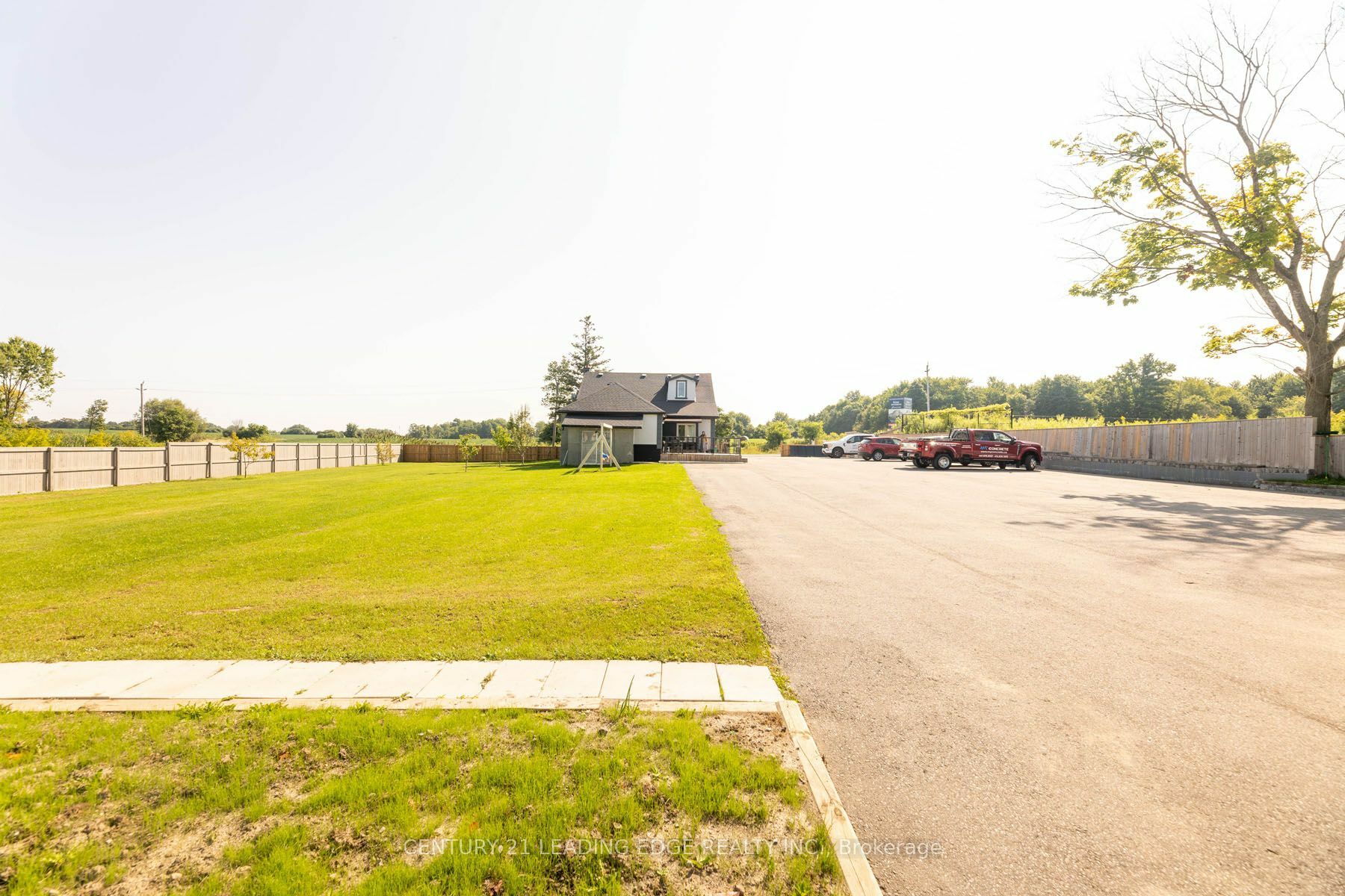 Property Photo:  12750 Dufferin St  ON L7B 1K5 