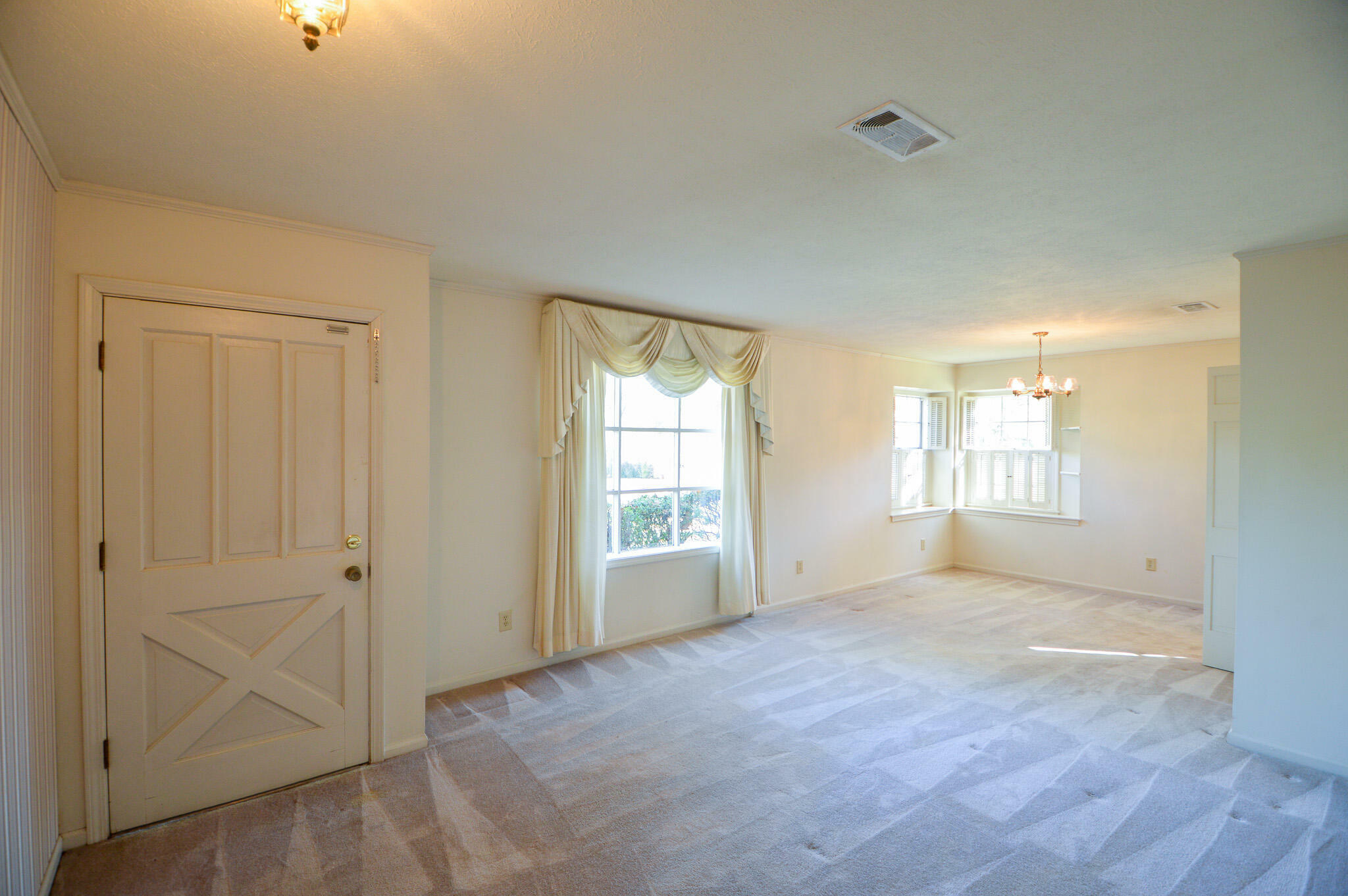 Property Photo:  107 Grand Ridge Road  MS 39759 