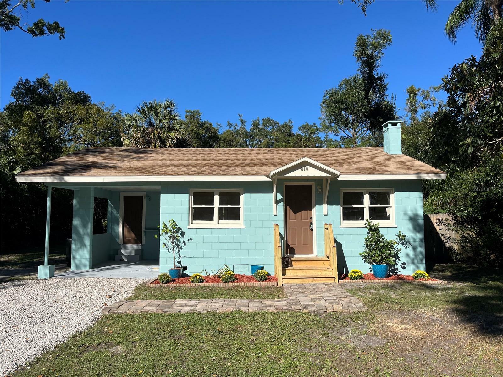 Property Photo:  810 Rosalia Drive  FL 32771 