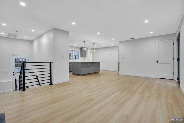 Property Photo:  533 High Street  NJ 07624 