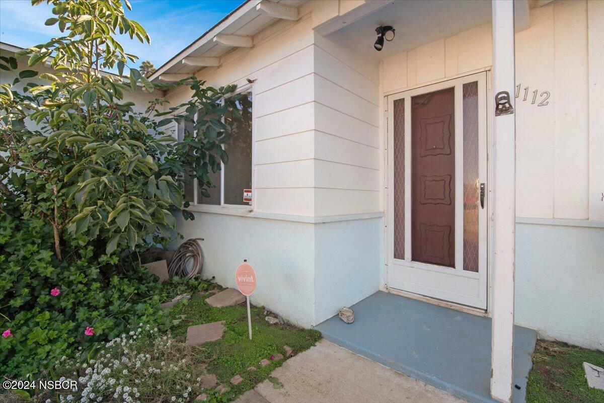 Property Photo:  1112 W Airport Avenue  CA 93436 