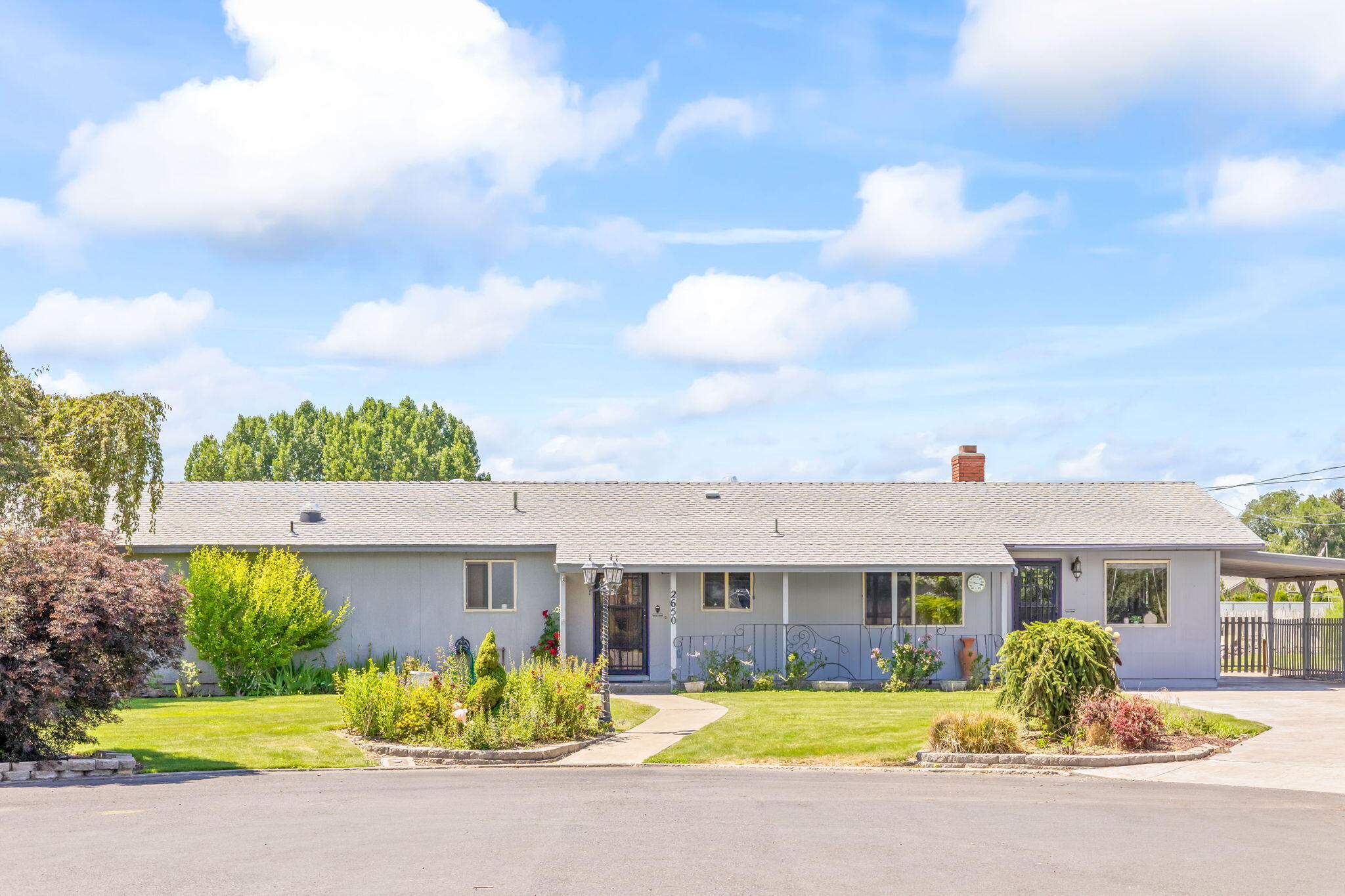 Property Photo: 2650 SE Baldwin Court OR 97754