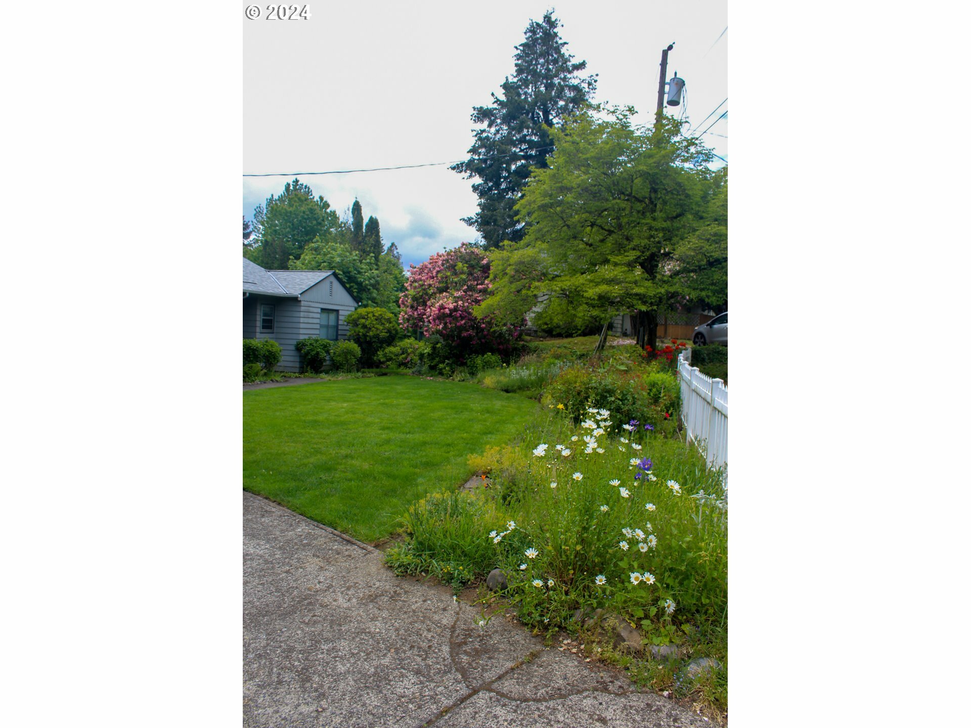 Property Photo:  7250 SW Sylvan Ct  OR 97225 