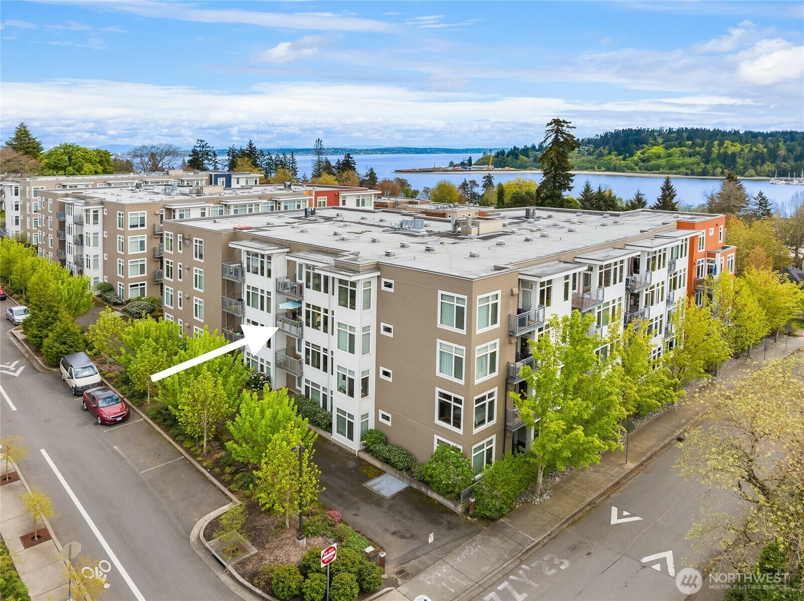 Property Photo: 170 Harbor Square Loop NE A308 WA 98110