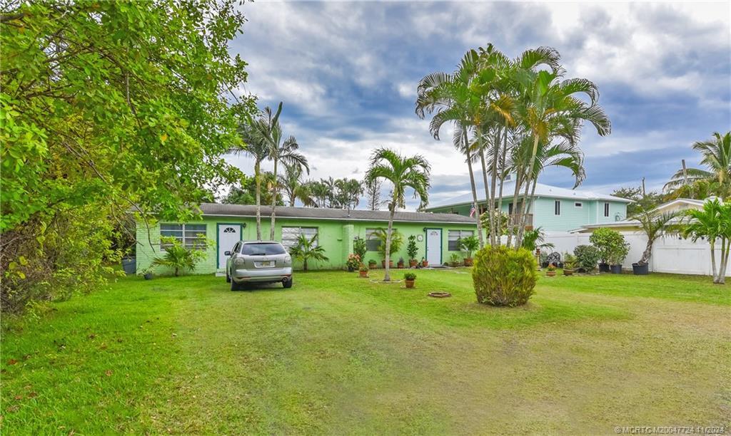 Property Photo:  3249 SW Cornell Avenue  FL 34990 