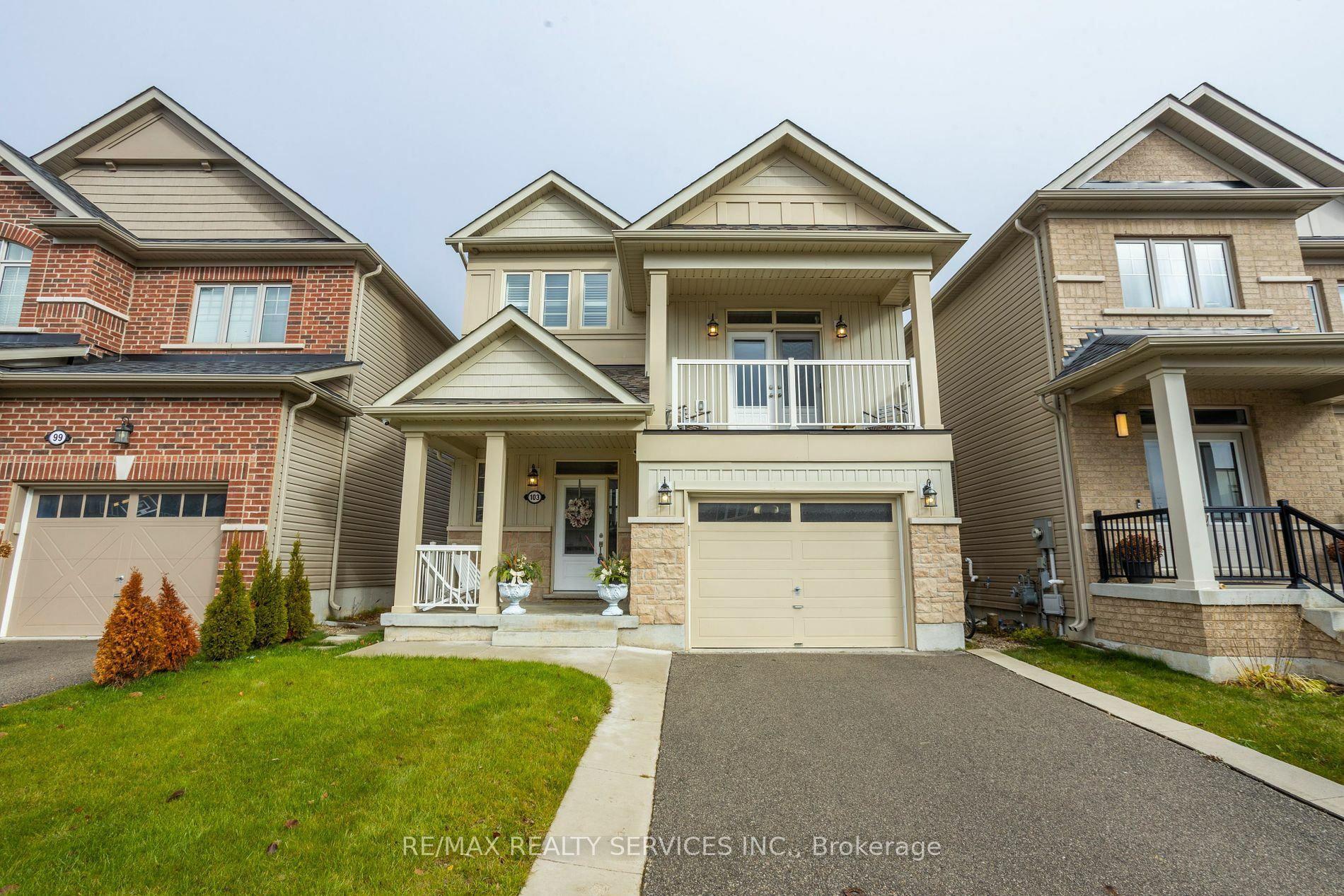 Property Photo:  103 Kay Cres  ON N1M 3H6 