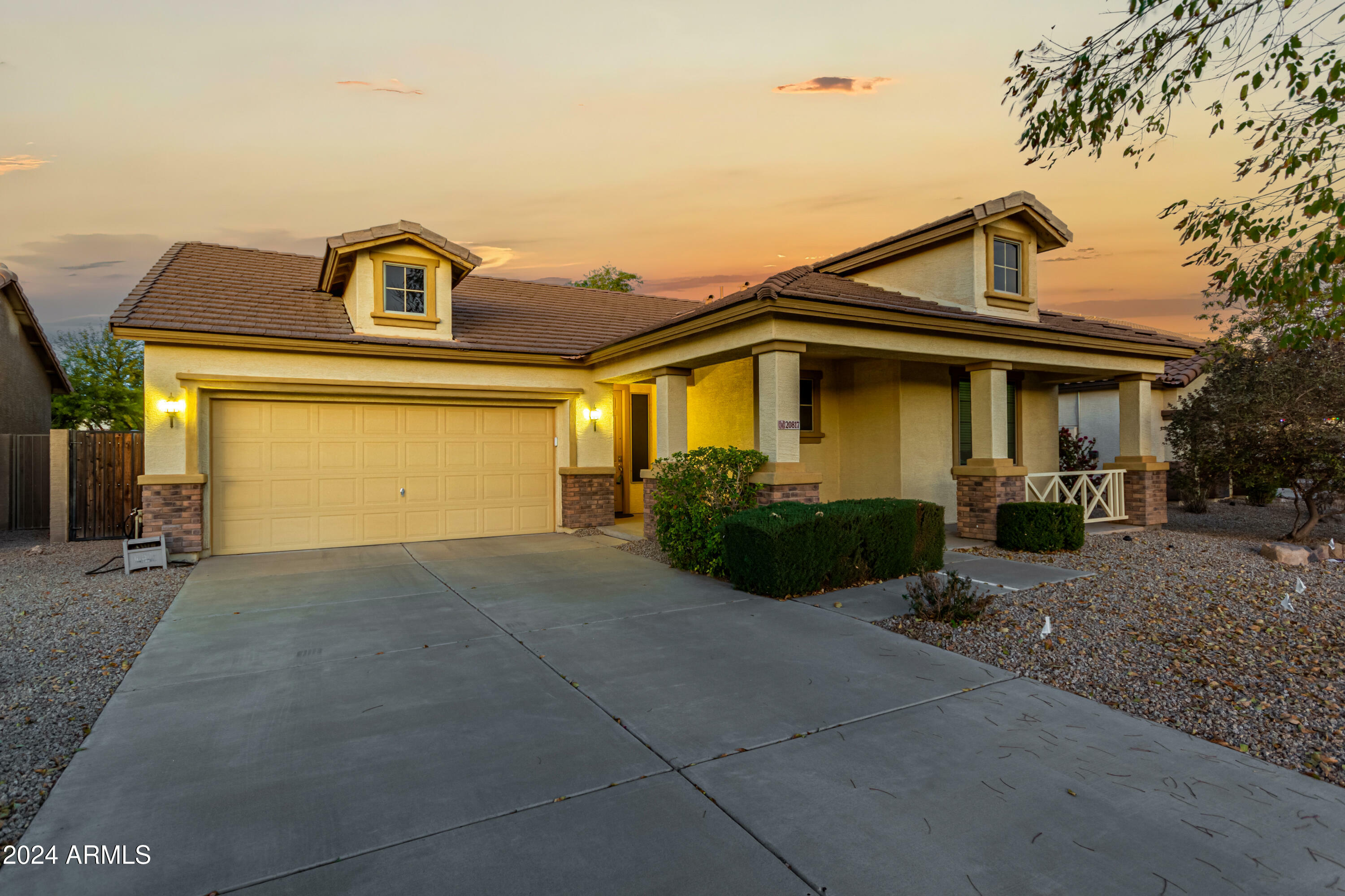 Property Photo:  20817 S 214th Place  AZ 85142 