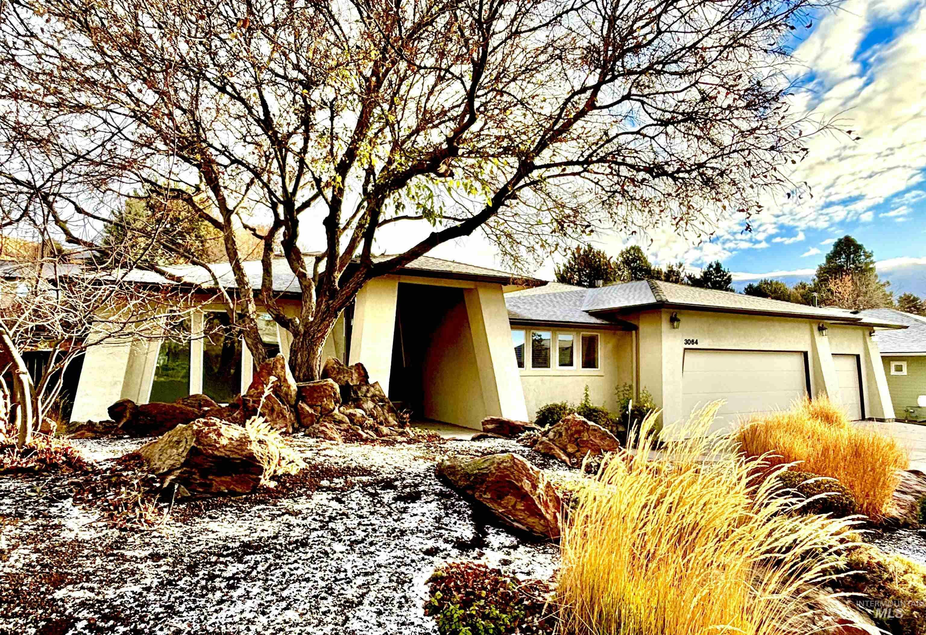 Property Photo:  3064 E Bonview Drive  ID 83712 