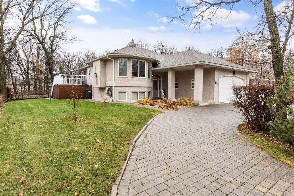 Photo de la propriété:  228 Oakview Avenue  MB R5G 1H4 