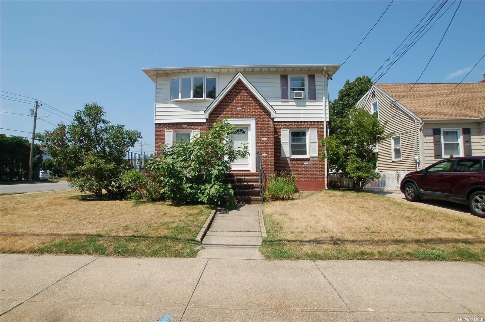 Property Photo:  190 Jefferson Street  NY 11010 