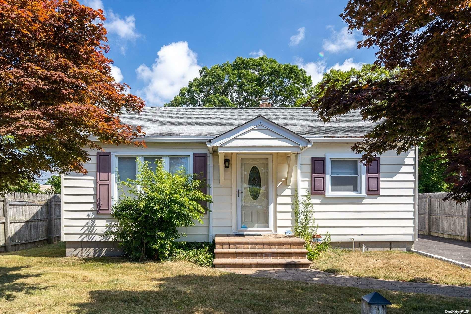 Property Photo: 93 Franklin Street NY 11772