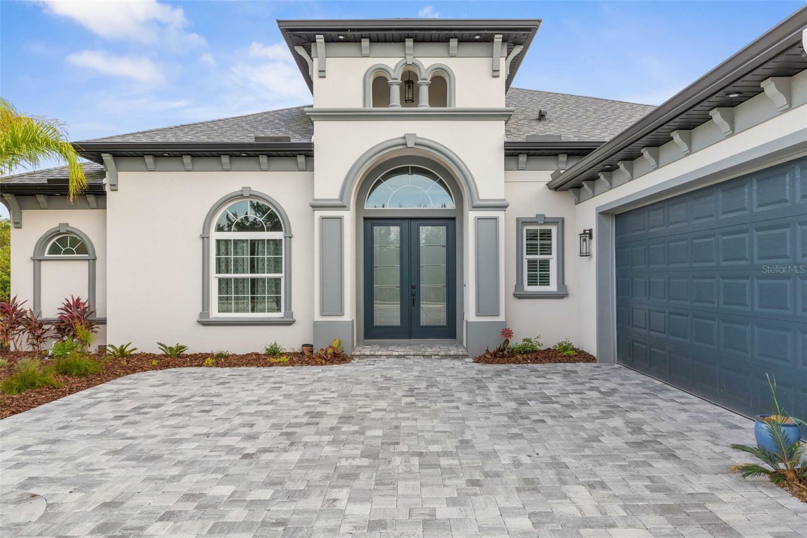 Property Photo: 130 N Lakewalk Drive FL 32137