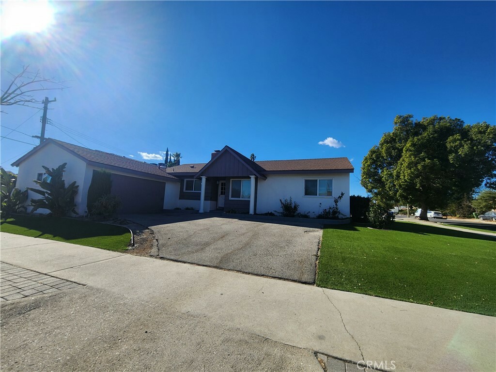 Property Photo:  7911 Ethel Avenue  CA 91605 