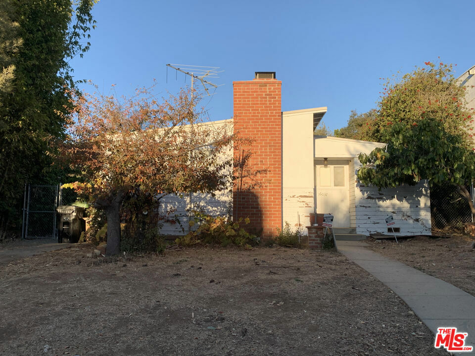 Property Photo:  16037 Miami Way  CA 90272 