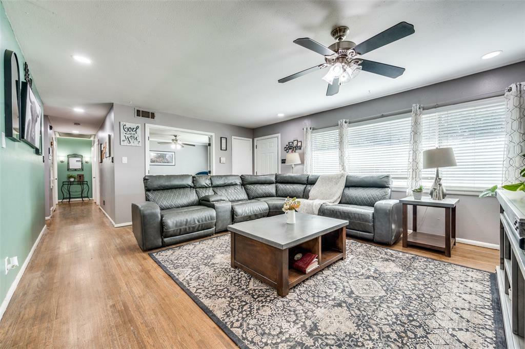 Property Photo:  305 W 14th Street  TX 75060 