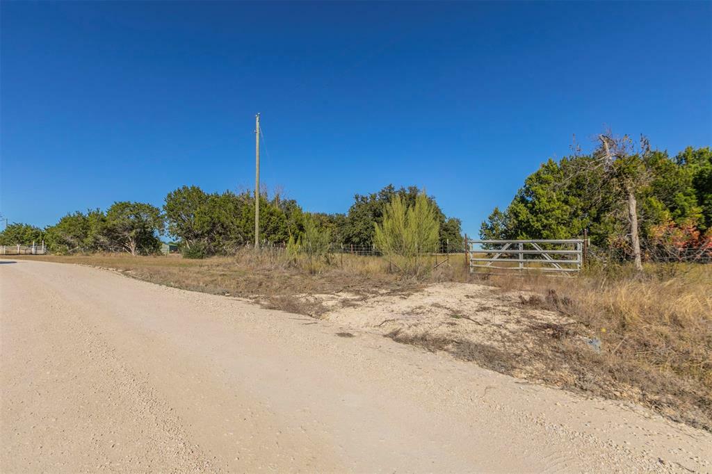 Property Photo:  3006 County Road 2800  TX 76652 