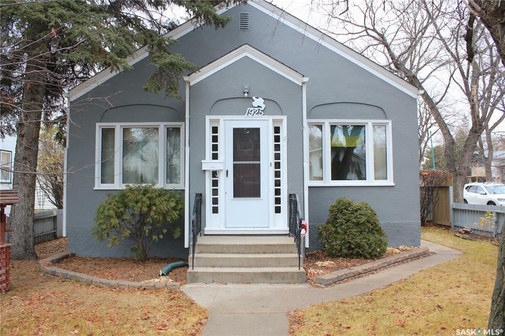 Property Photo:  1925 Lorne Avenue  SK S7J 0R2 