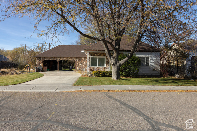 Property Photo:  215 N 300 W  UT 84654 