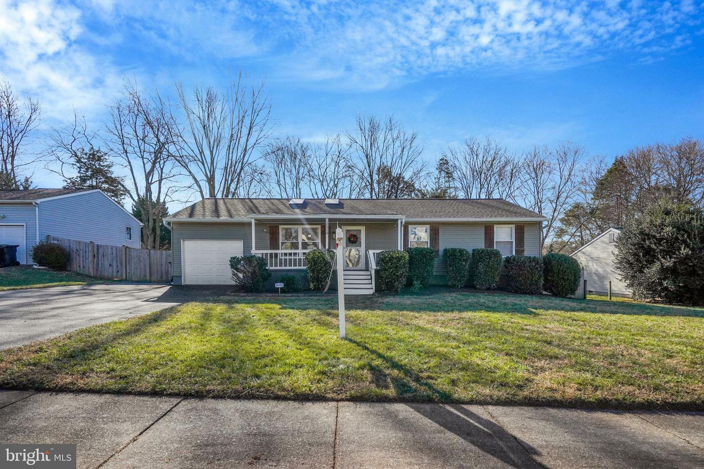 Property Photo: 10318 Poe Drive VA 20110
