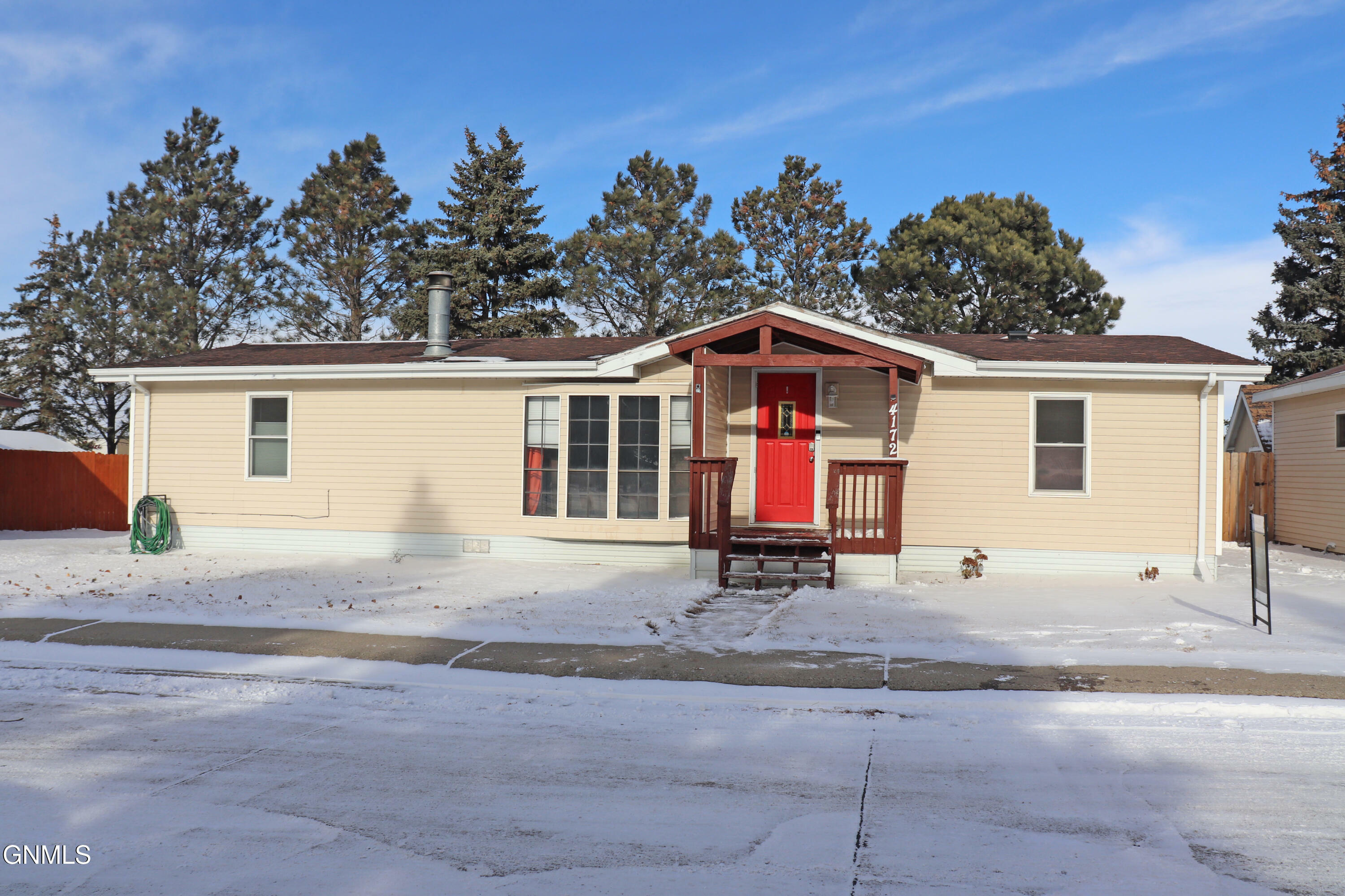 Property Photo:  4172 W Arlington Drive  ND 58503 