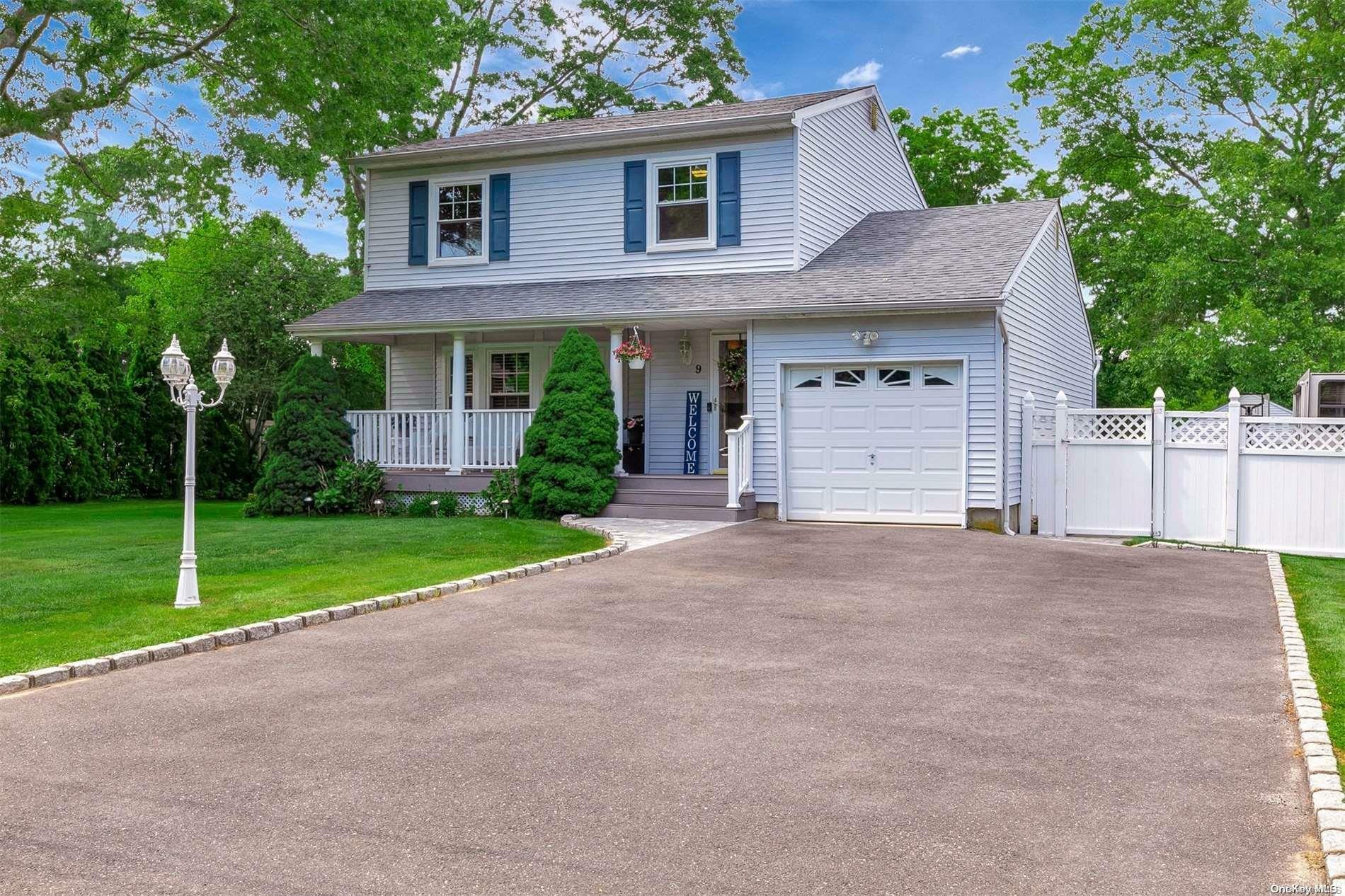 Property Photo:  9 Grove Drive  NY 11950 