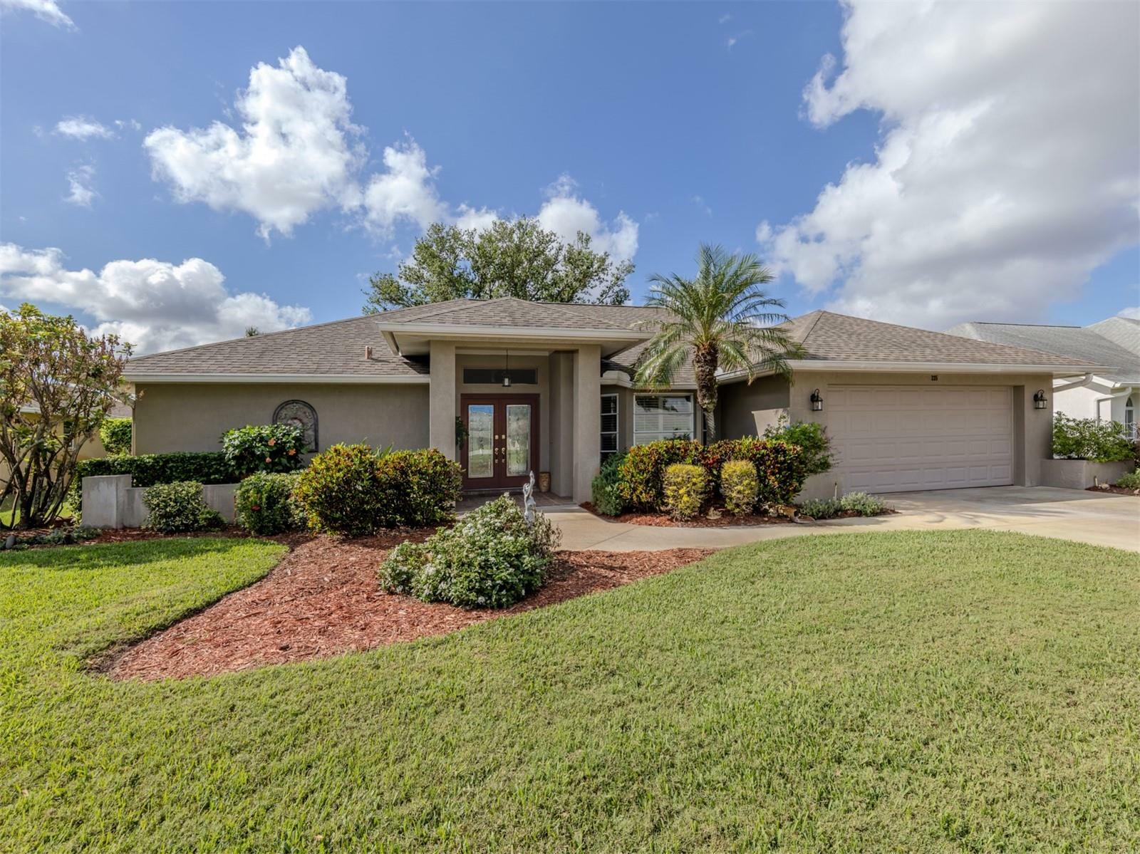 Property Photo:  335 Woodvale Drive  FL 34293 