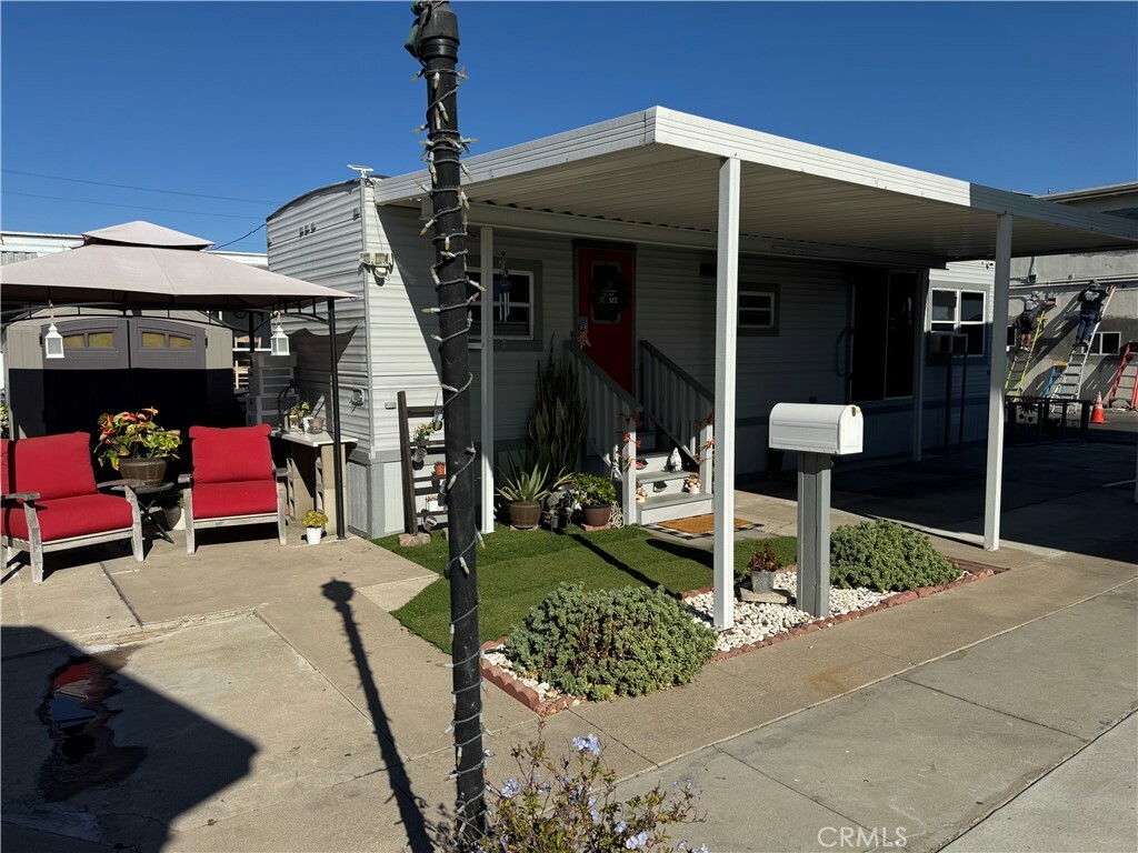 Property Photo:  1850 W Orangethorpe Avenue 1  CA 92833 