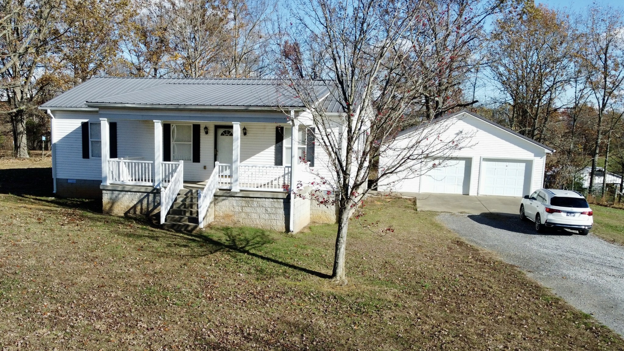 Property Photo:  104 B V Young Rd  TN 37186 