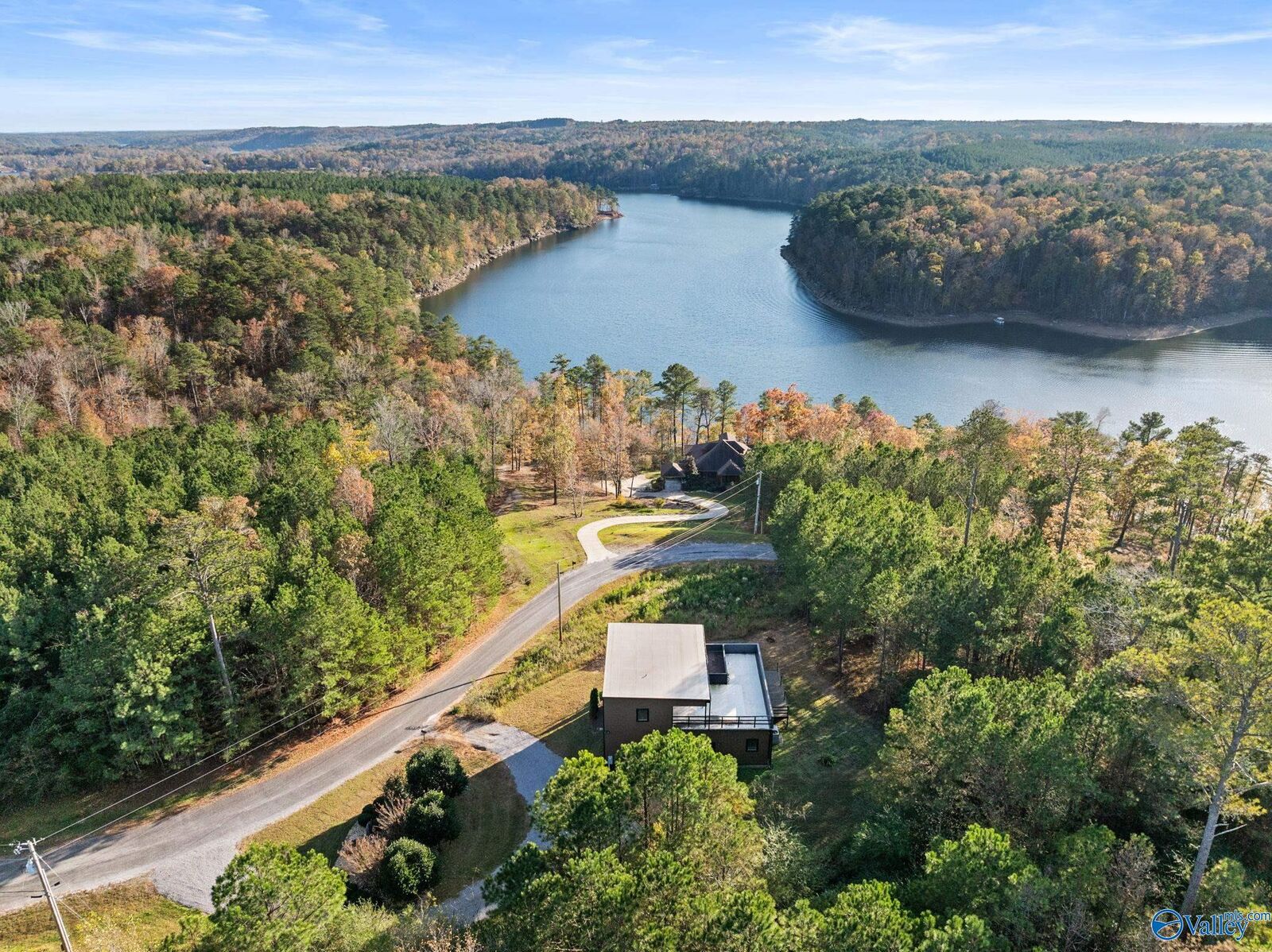 Property Photo:  484 Rock Creek Penninsula  AL 35541 