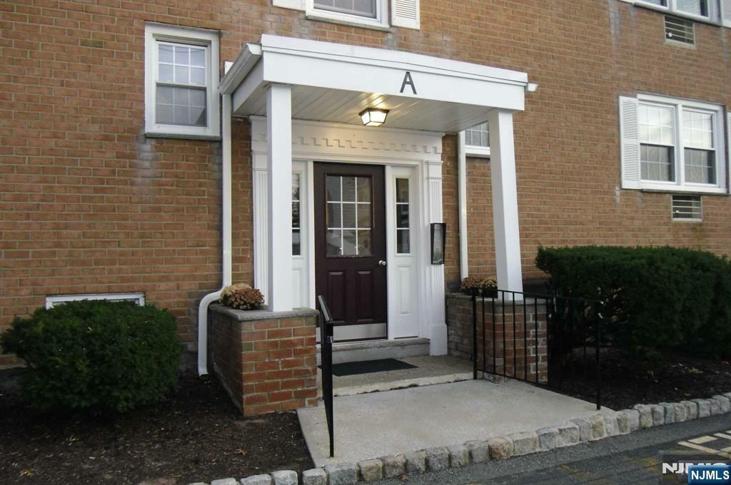 Property Photo:  565 Grove Street A8  NJ 07013 