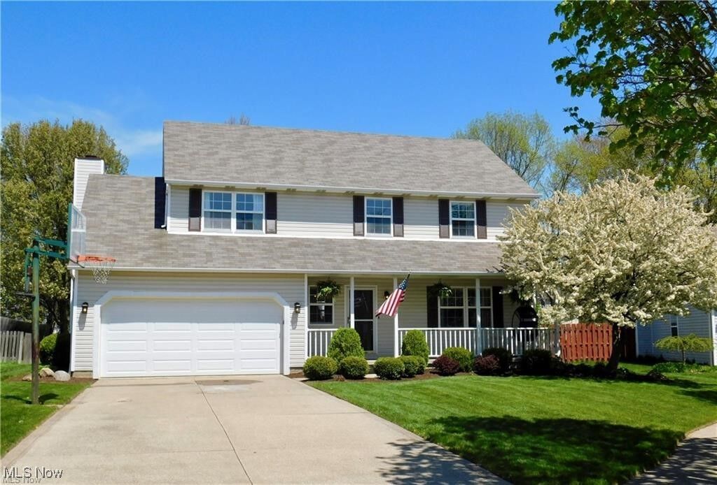 Property Photo: 899 Quincy Court OH 44256