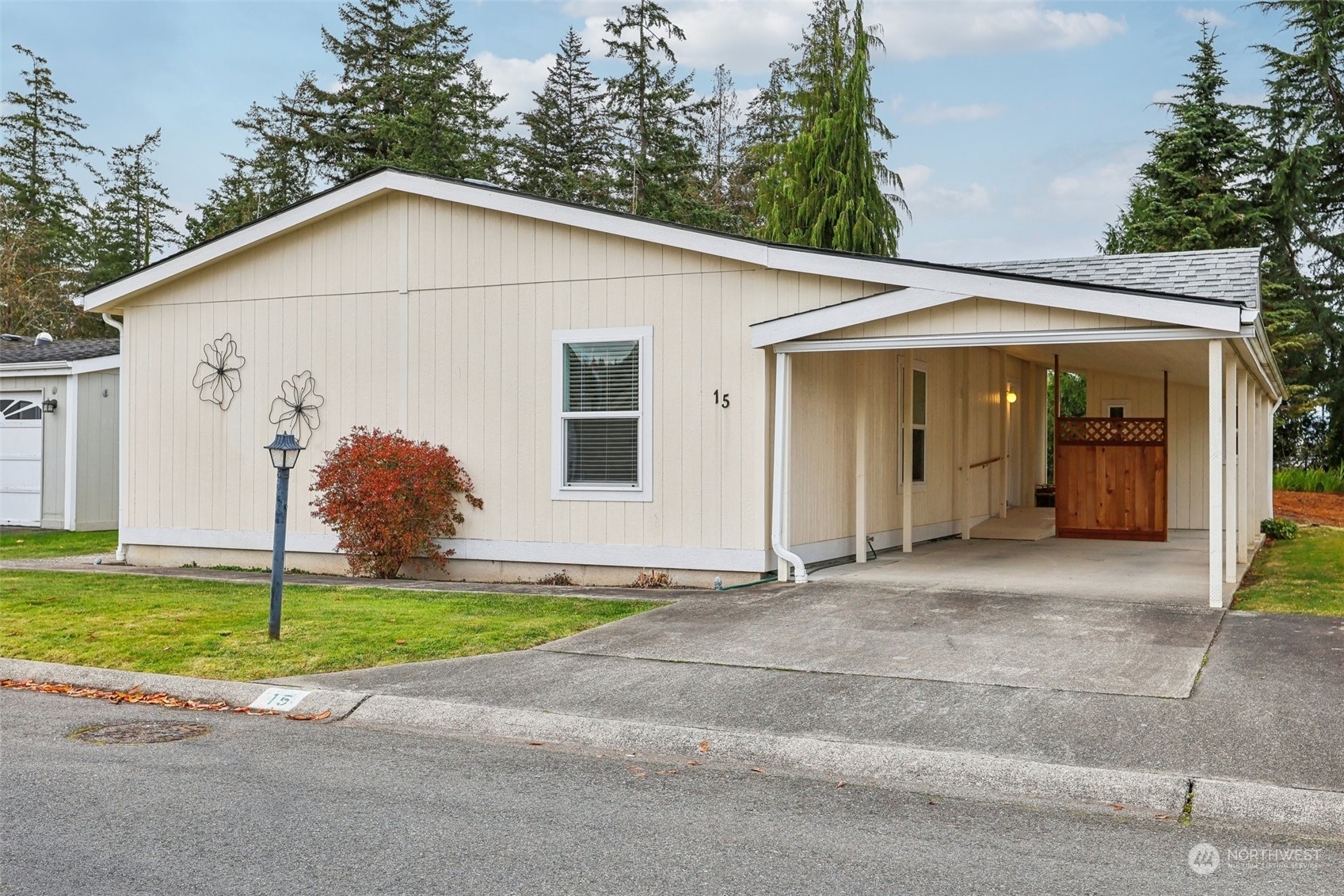 Property Photo:  2610 E Section Street 15  WA 98274 