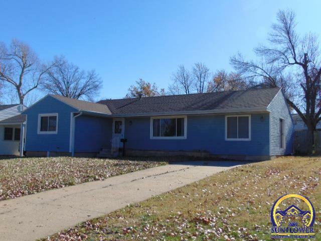 Property Photo:  1203 Otoe St  KS 66508 