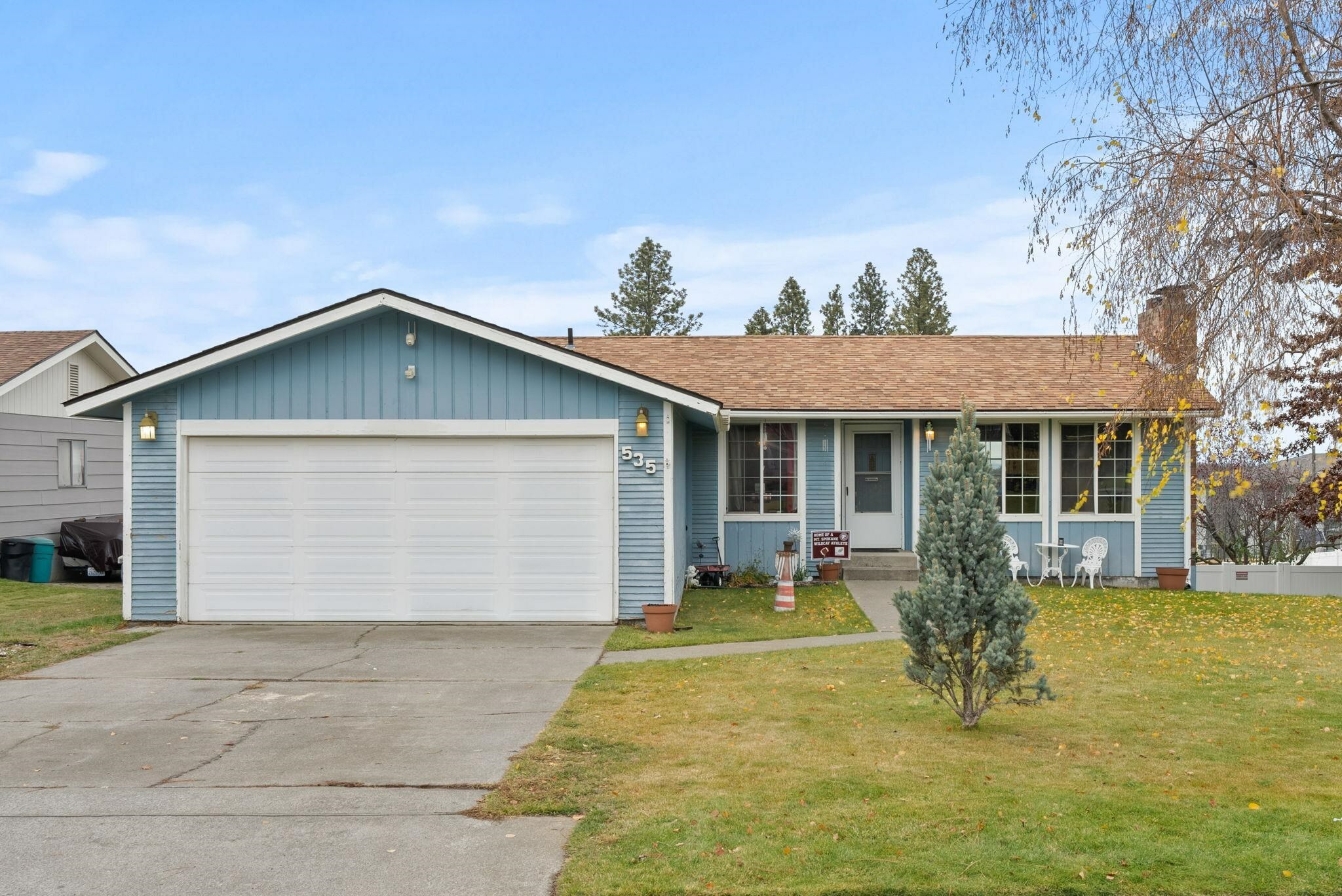 Property Photo:  535 E Tieton Ave  WA 99218 