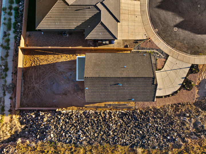 Property Photo:  486 N 1400 W  UT 84737 