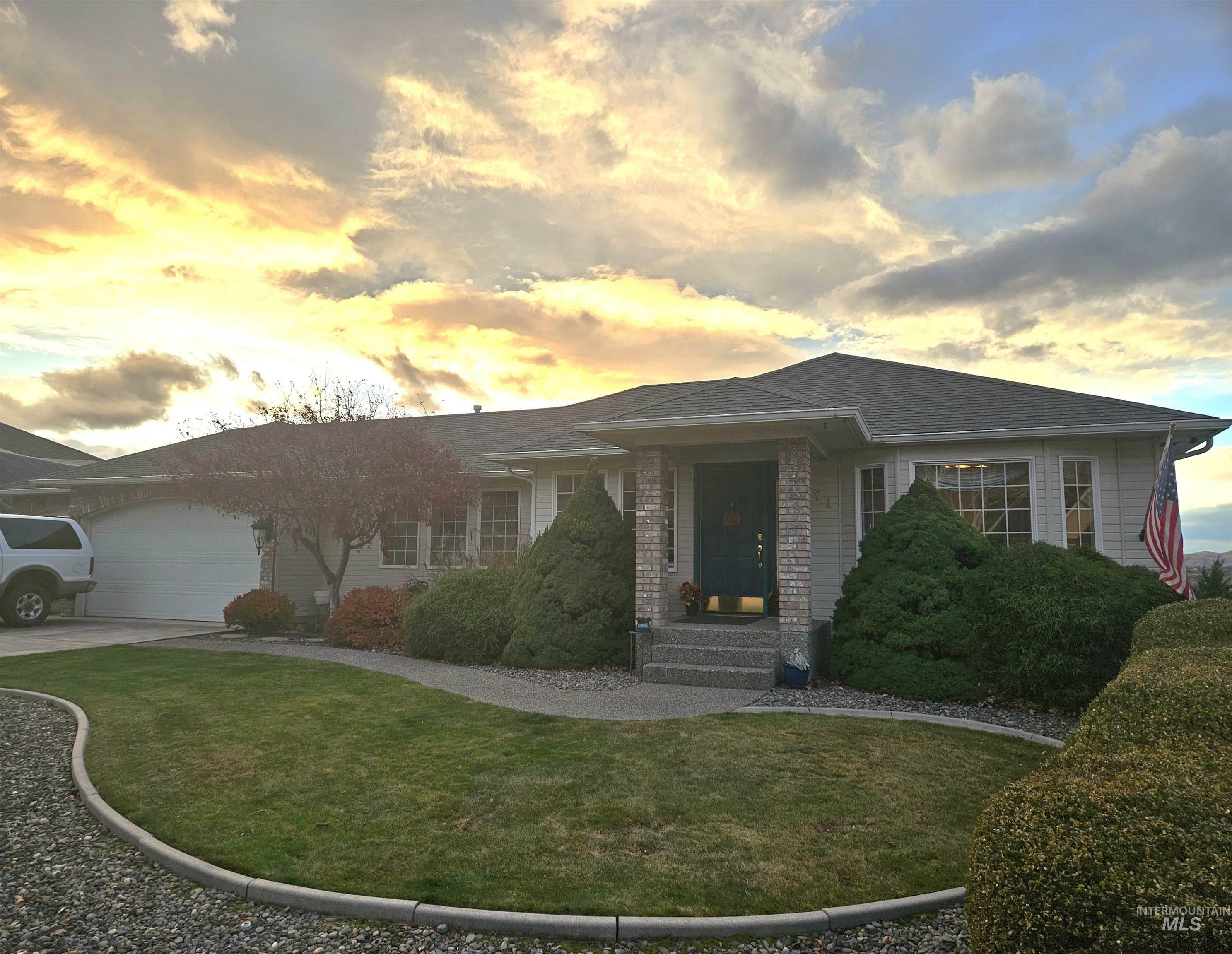Property Photo:  331 Reservoir Dr  ID 83501 