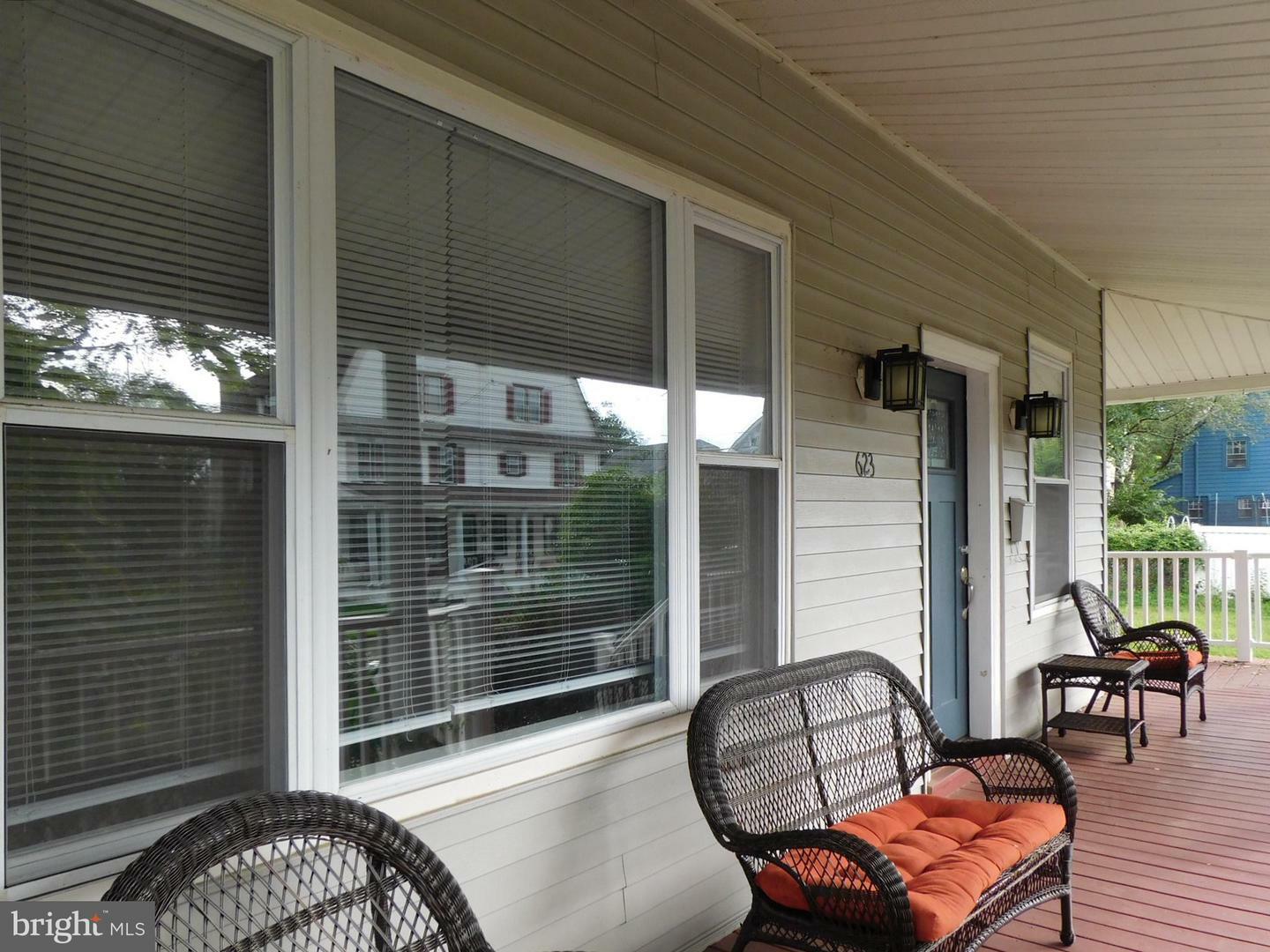 Property Photo:  623 Third St  NJ 08075 