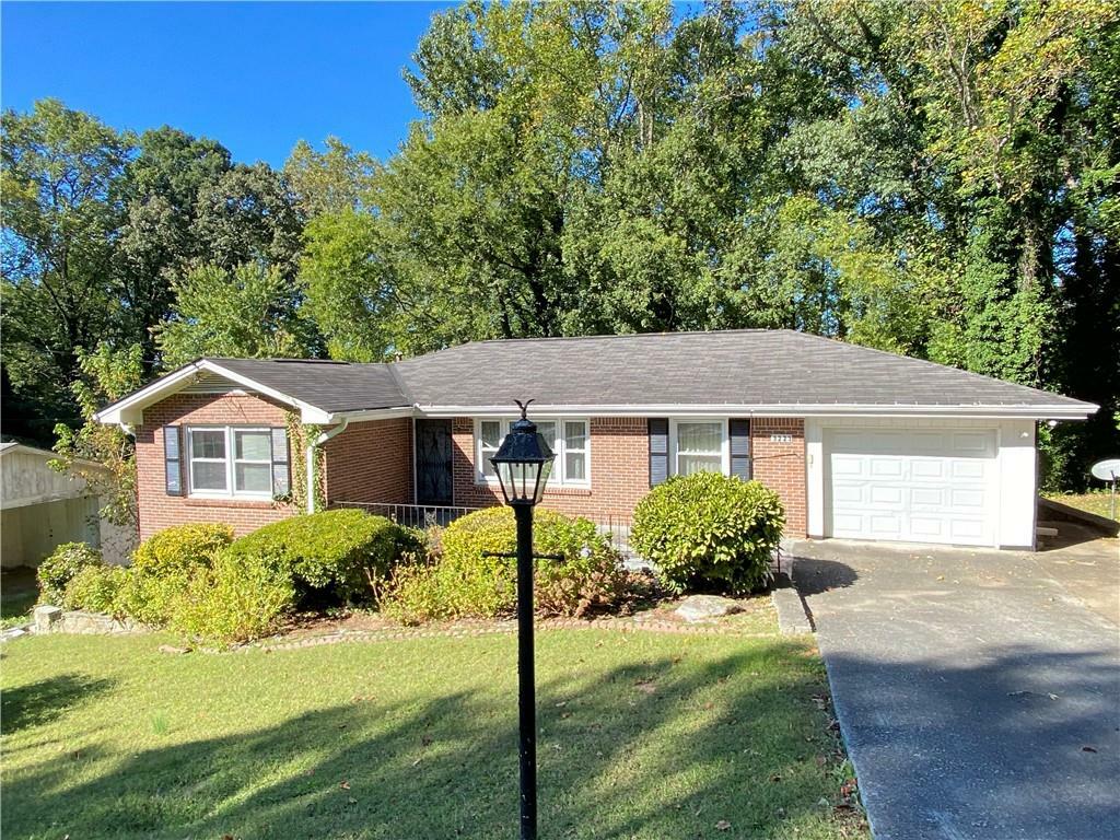 Property Photo:  3223 Kingston Road NW  GA 30318 