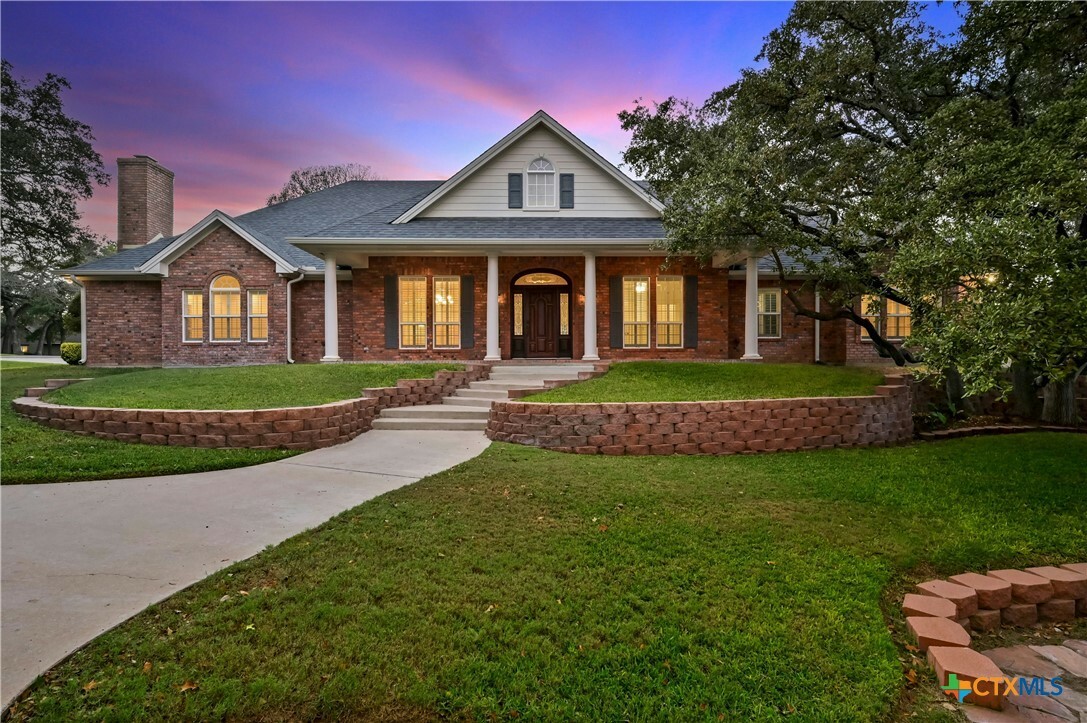 Property Photo: 600 Willow Creek Road TX 76571