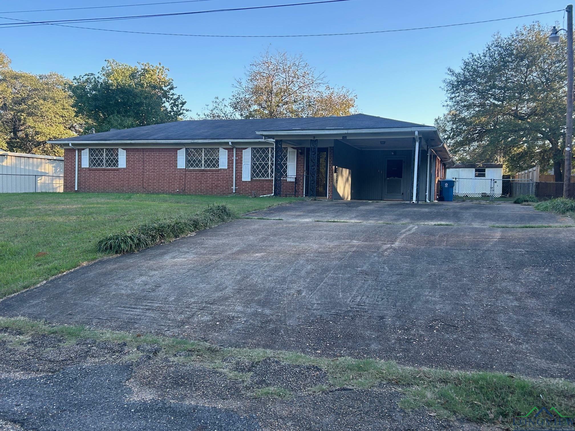 Property Photo:  502 Pocono St  TX 75672-7640 