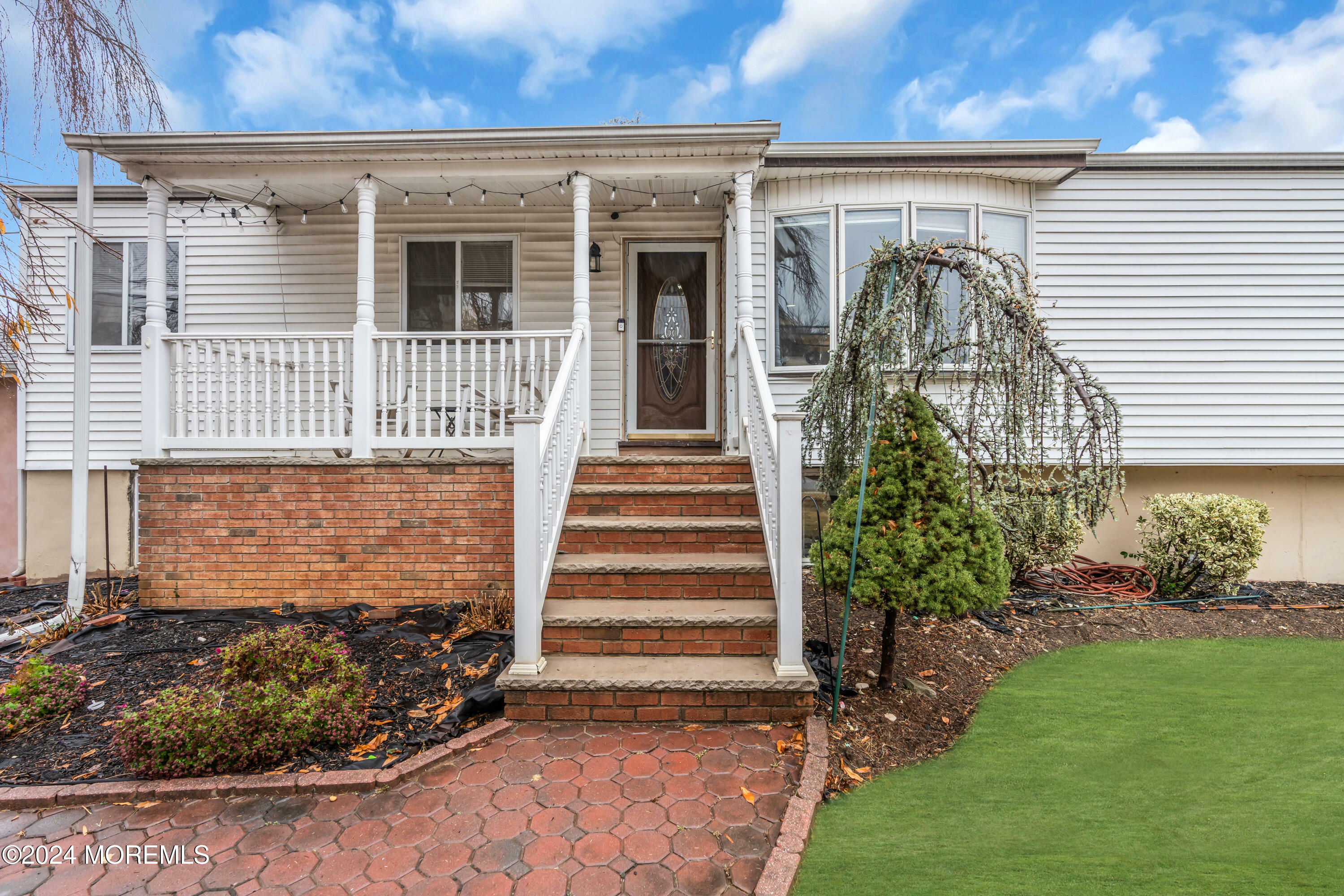 Property Photo:  848 S Concourse  NJ 07735 